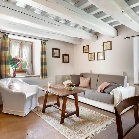 Villa Casatorre 6&2, Emma *