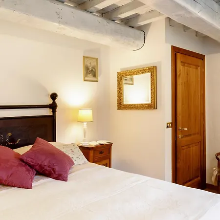 Villa Casatorre 6&2, Emma Saludecio