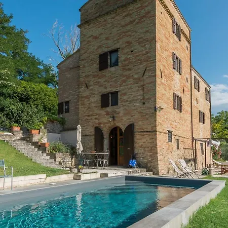 Villa Casatorre 6&2, Emma Saludecio