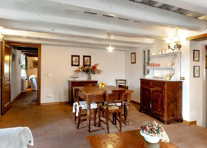 Casatorre 6&2, Emma ヴィラ